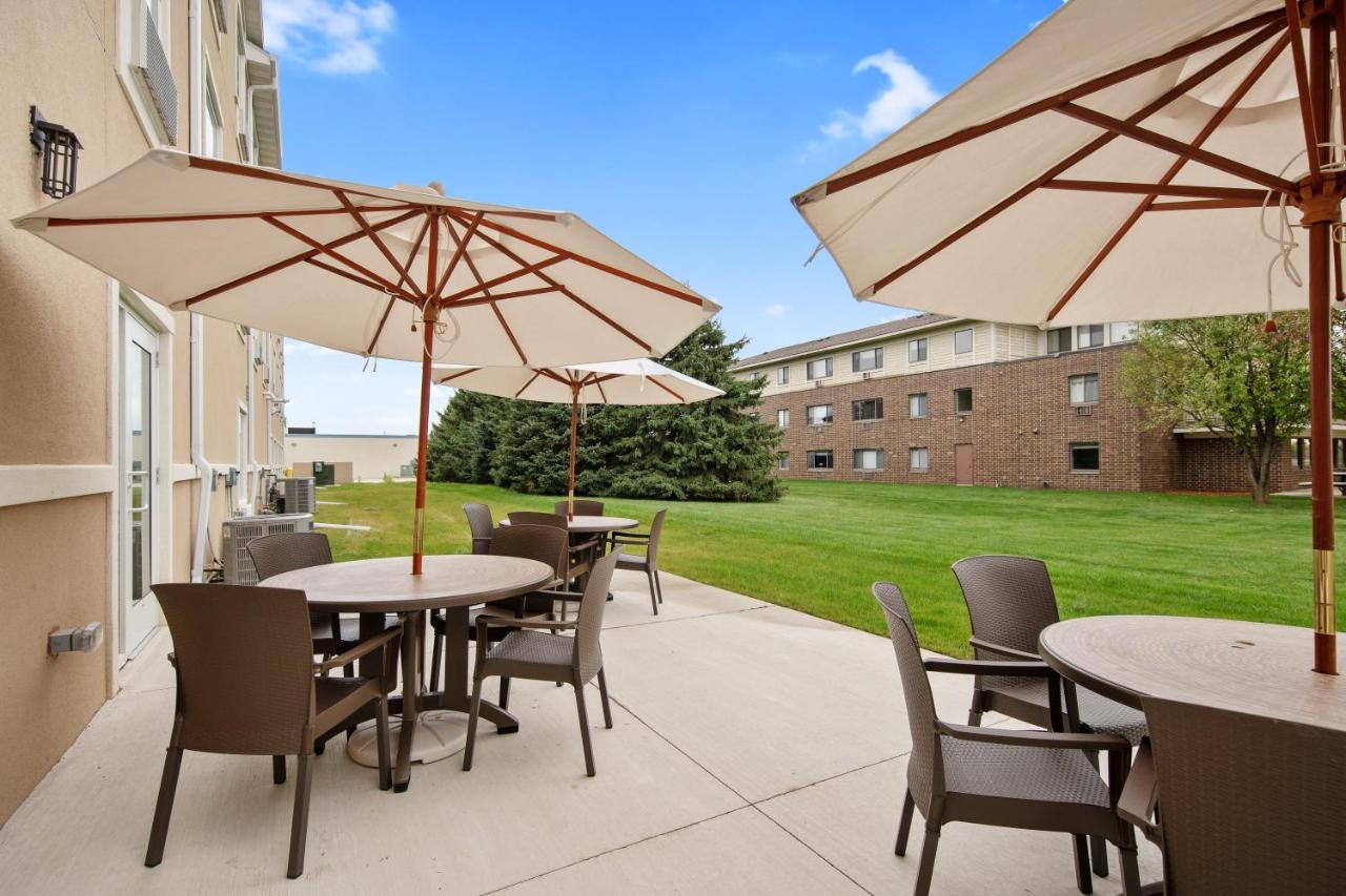 Cobblestone Hotel & Suites - Austin Exterior foto